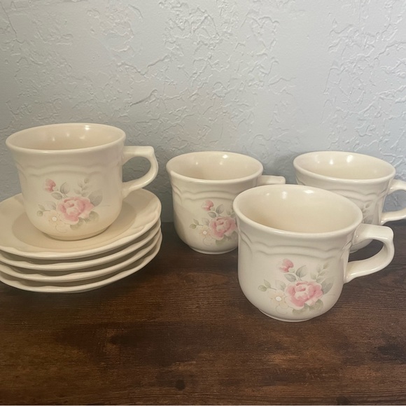 Pfaltzgraff Tea Rose Cup & Saucer Set of 4 Vintage China, Roses Floral Pattern - Picture 1 of 16